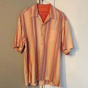 Vintage tommy bahama button down Hawaiian shirt